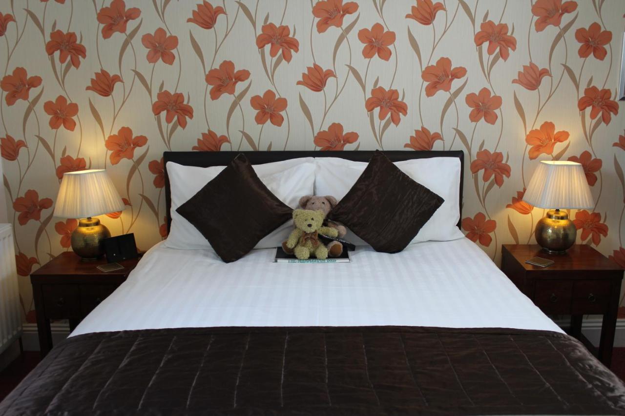 Bed and Breakfast The Middleham Вітбі Номер фото